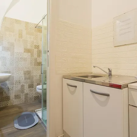 Konukevi Red By Wonderful Italy 3*